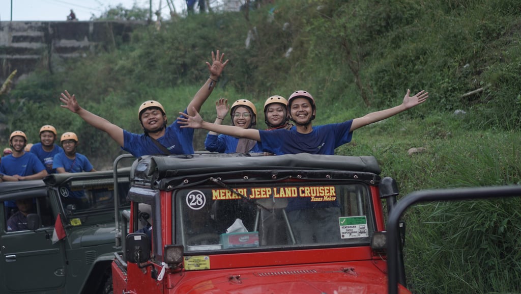 Tips Menikmati Sunrise Lava Tour Merapi