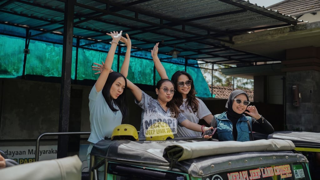 Basecamp Merapi Jeep Lava Tour sebagai titik awal rute wisata Jeep Merapi