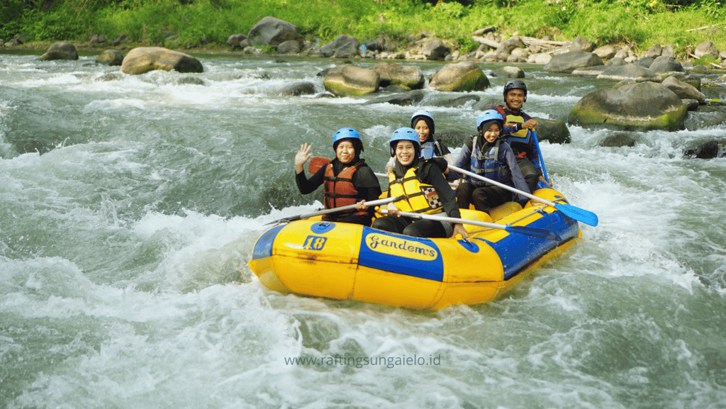 Rafting Sungai ELo Murah
