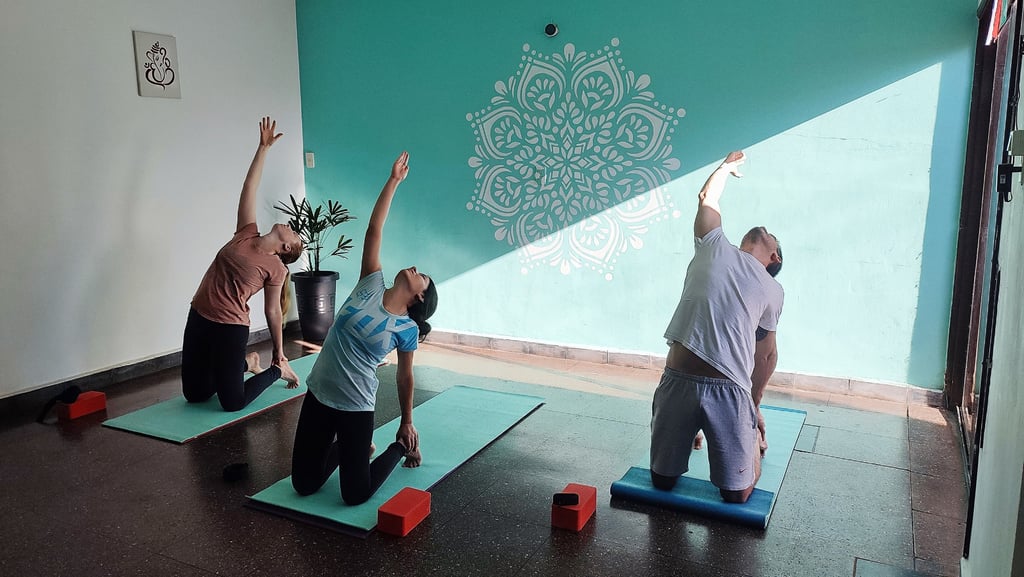 clase yoga aura sana