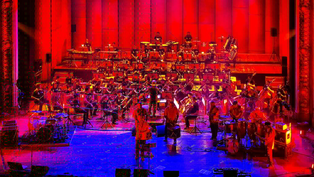 Afrociberdelia Sinfônico: Nação Zumbi e Orquestra Experimental transformam o Municipal