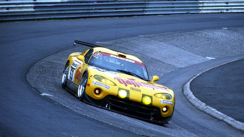 24h nurburgring viper gts zakspeed