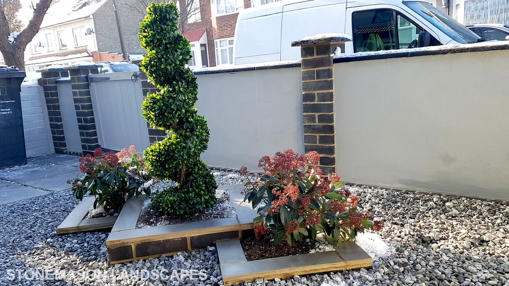 Tripple Diamond Dynamic Raised Modern Planters, Artificial Toparies Small Front Garden