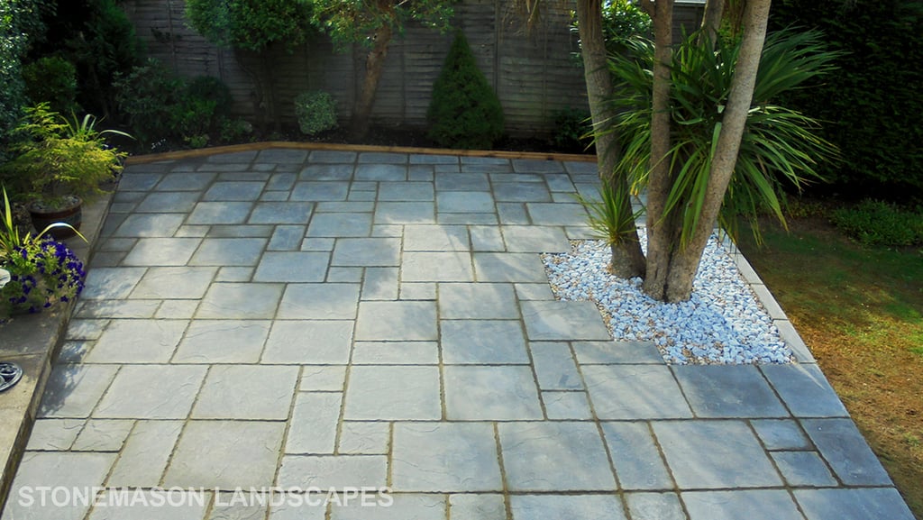 Replica antique grey stone multi size slabs patio project pack