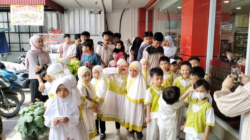 Belanja Bersama Anak Yatim, Kegiatan Sosial Sekolah KB-TKIT Az-Zahra