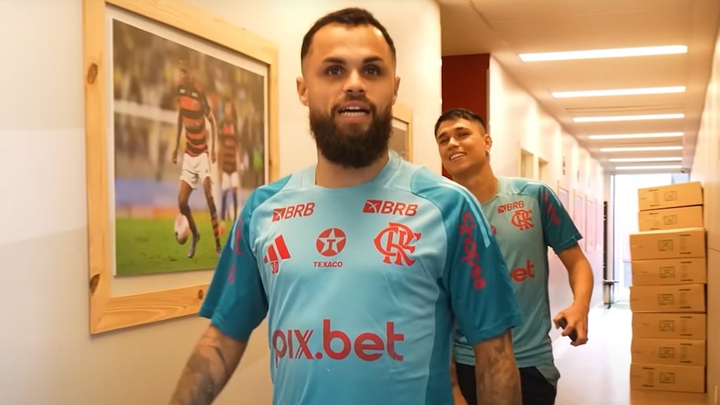 Michael no CT do Flamengo.