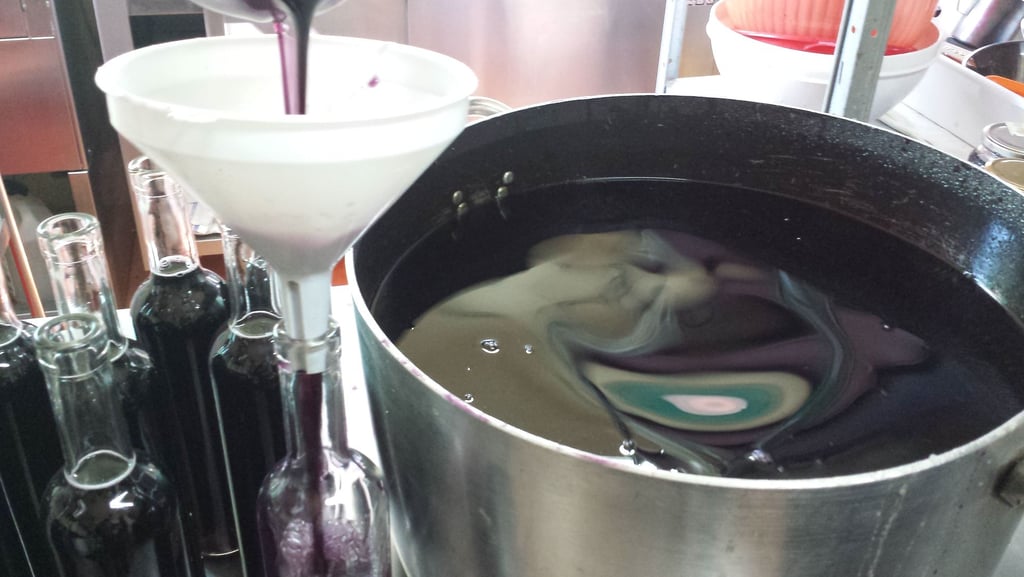 Ricetta tradizionale del liquore di mirto della cucina sarda