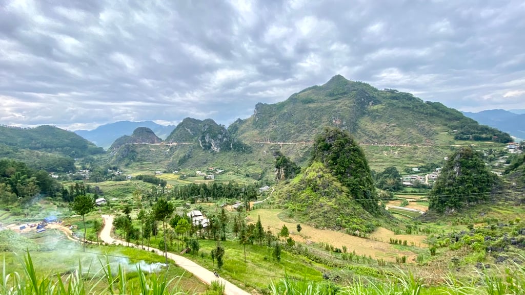 a mountain view of a valley