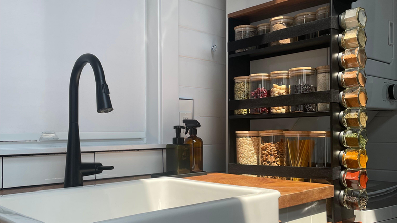 small kitchen spice organization aesthetic