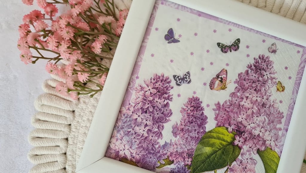 Simple DIY Project - Napkins as a Wall Art