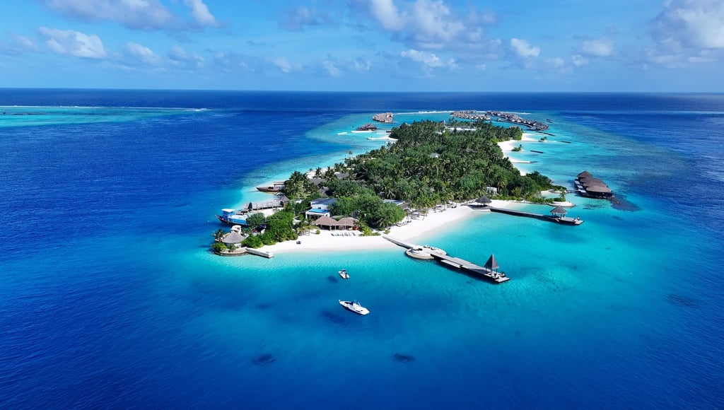 ozen-reserve-bolifushi-maldives-drone-island-view