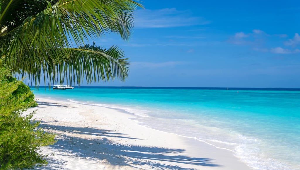 Anantara Kihavah Maldives beach