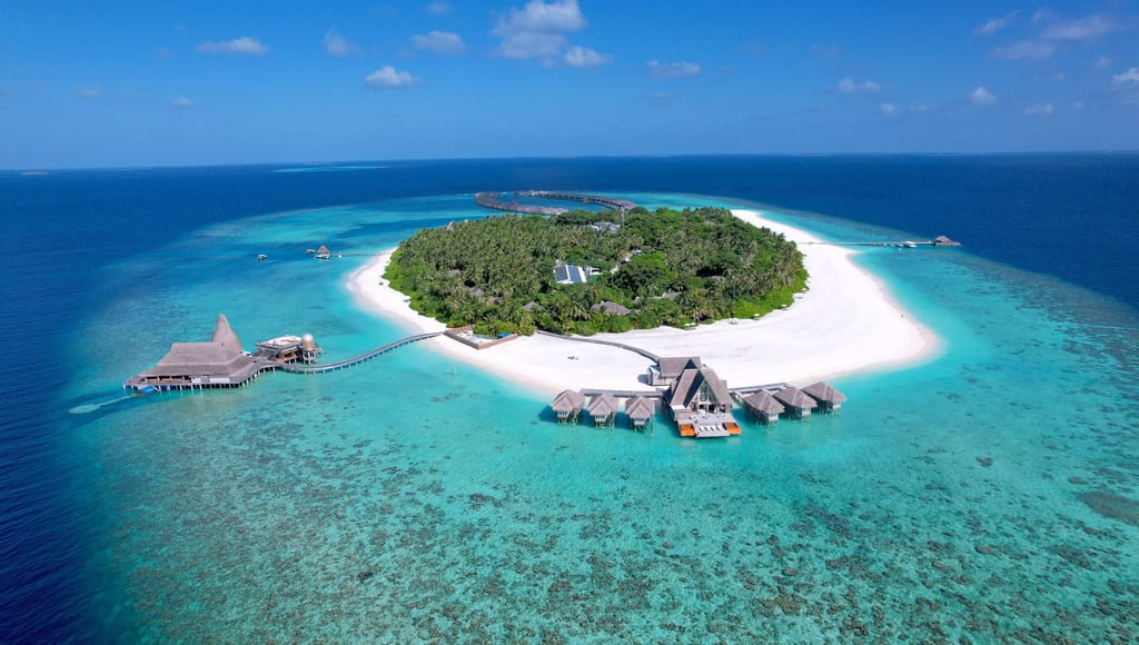 anantara kihavah island view