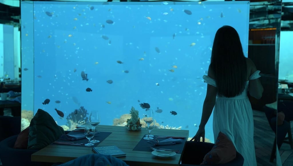 anantara kihavah sea underwater restaurant