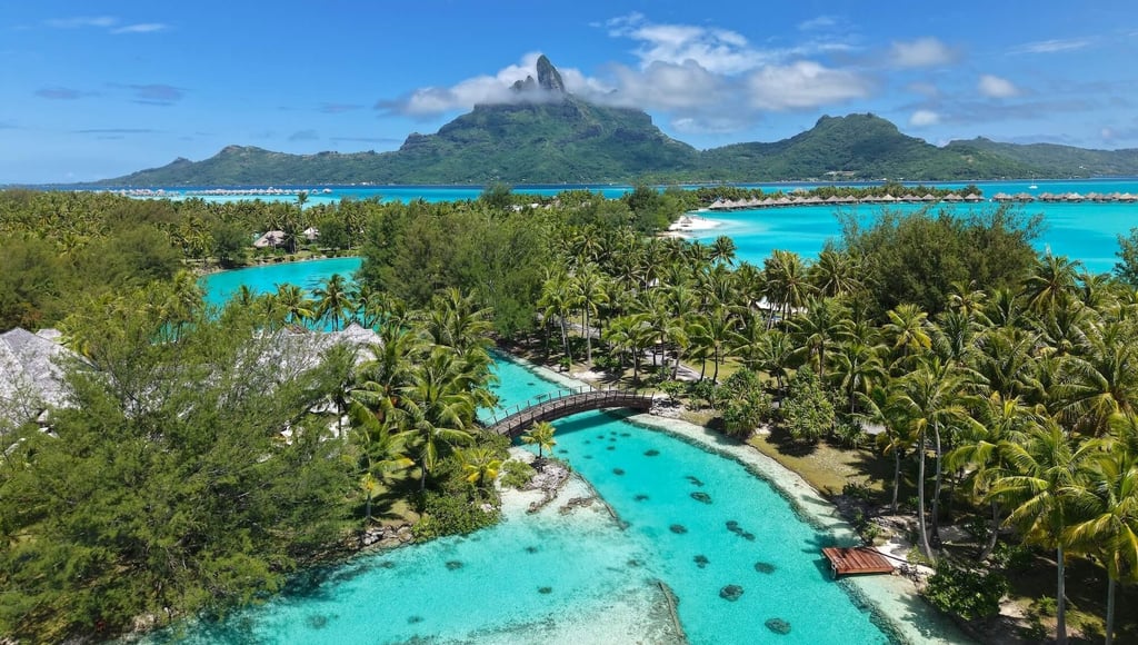 st-regis-bora-bora-drone-lagoonarium