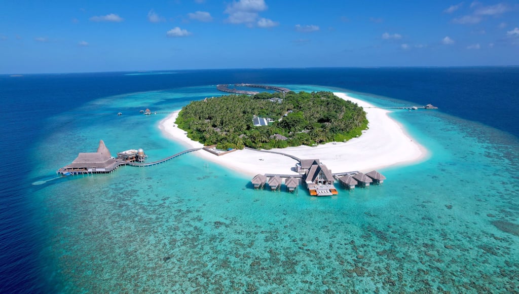 Anantara Kihavah island view