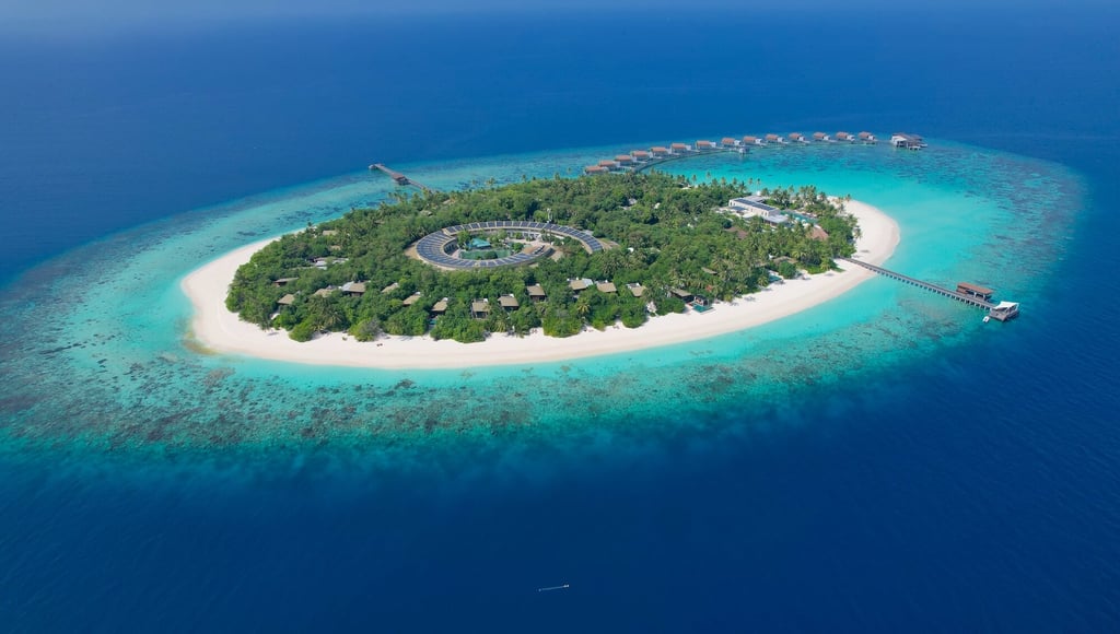 park-hyatt-maldives-drone-island-view