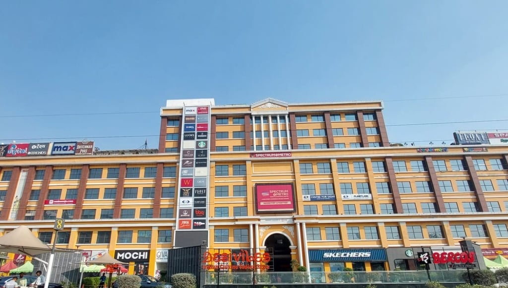 Spectrum Mall Noida Sector 75