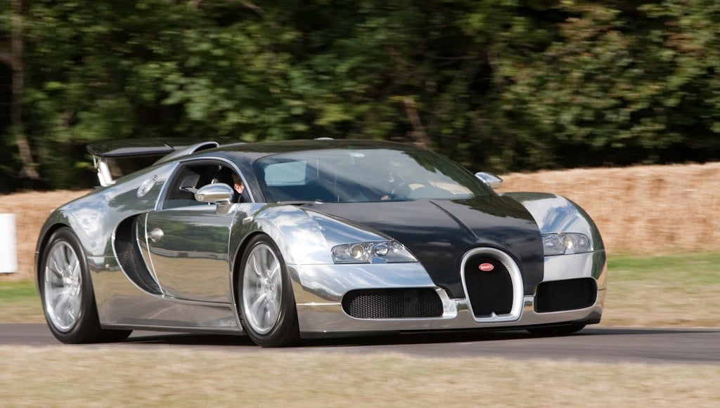 Bugatti Veyron (2005)