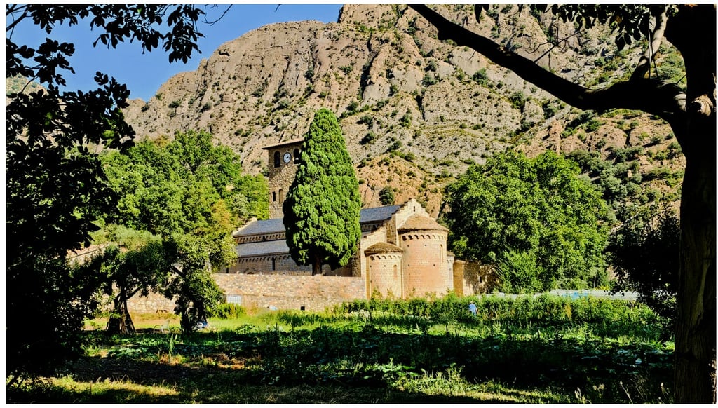 Monasterio Santa María de Alaón photographed by NIKORU
