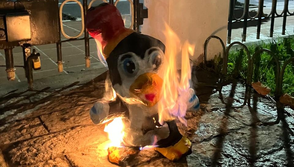 quemar el viejo in ecuador