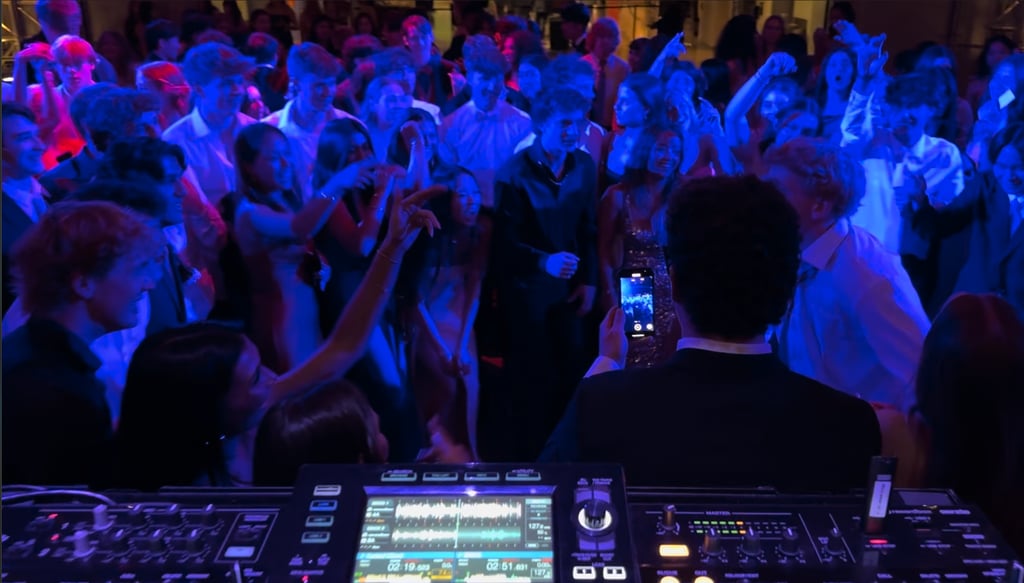 Super high energy DJ PROM in Seattle