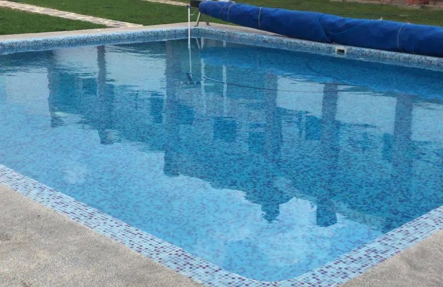 koalm renang indah dan cantik di hotel