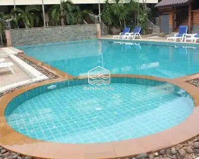 Kolam renang skimmer buatan dayanapool Karawang