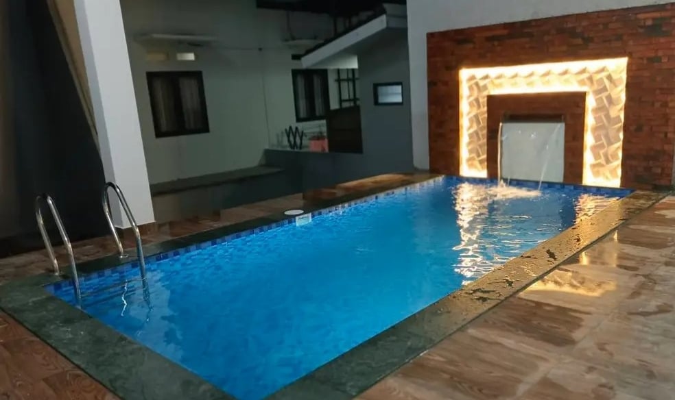 Kolam renang minimalis dan elegan buatan dayanapool