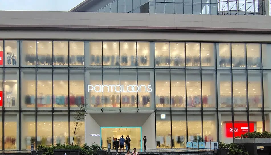 Pantaloons Noida sector 50