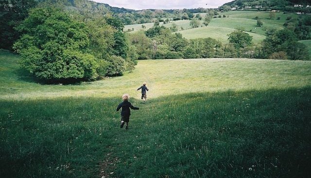 two kids running