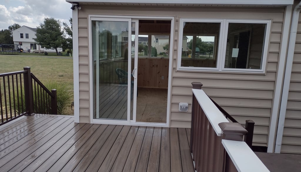 3-season room addition in Columbus, Ohio backyard