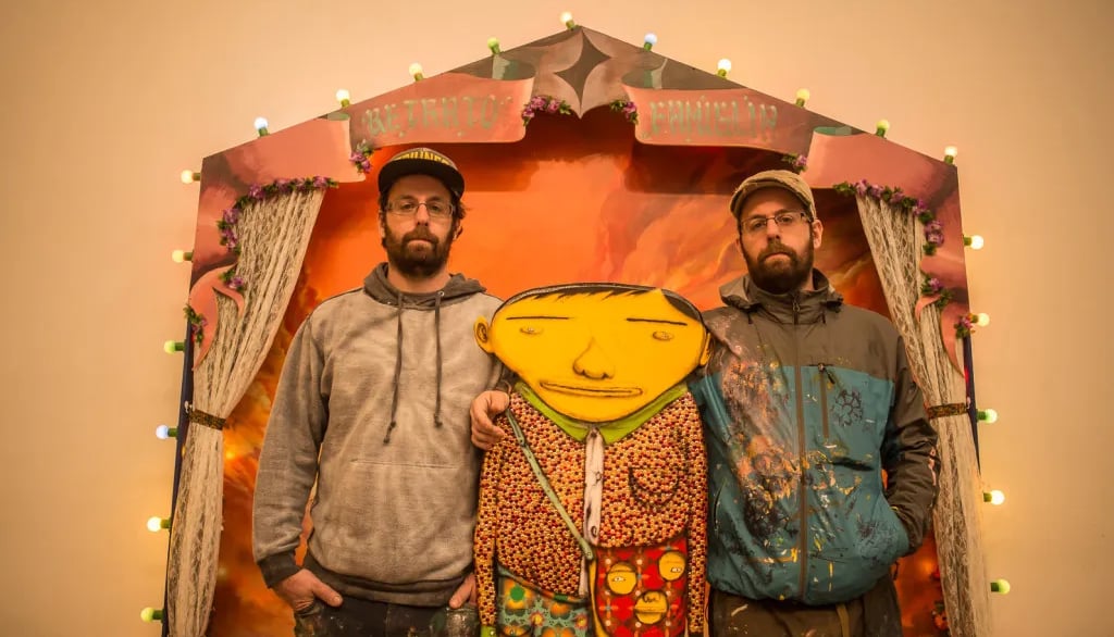 Os Gêmeos são uma dupla de irmãos grafiteiros de São Paulo