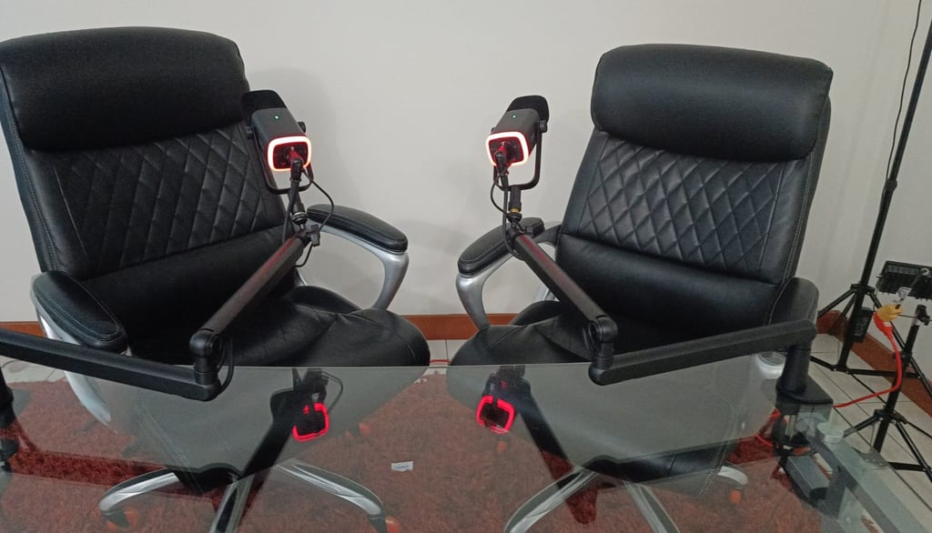 Espacio de grabación de podcast sobre emprendimiento en Guatemala