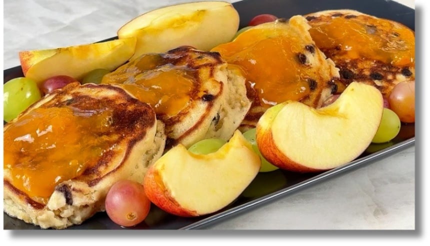 Fluffy protein pancakes made with rice flour and apple — healthy, gluten-free breakfast.