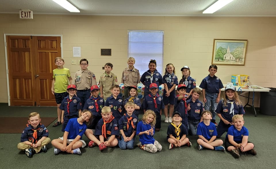 2023 Pack Graduation Group Photo