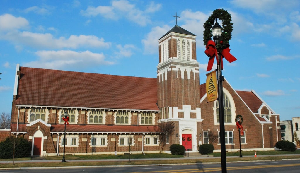 Presbyterian Church, Russellville, AR - Photo by Philippe Y. Van Houtte