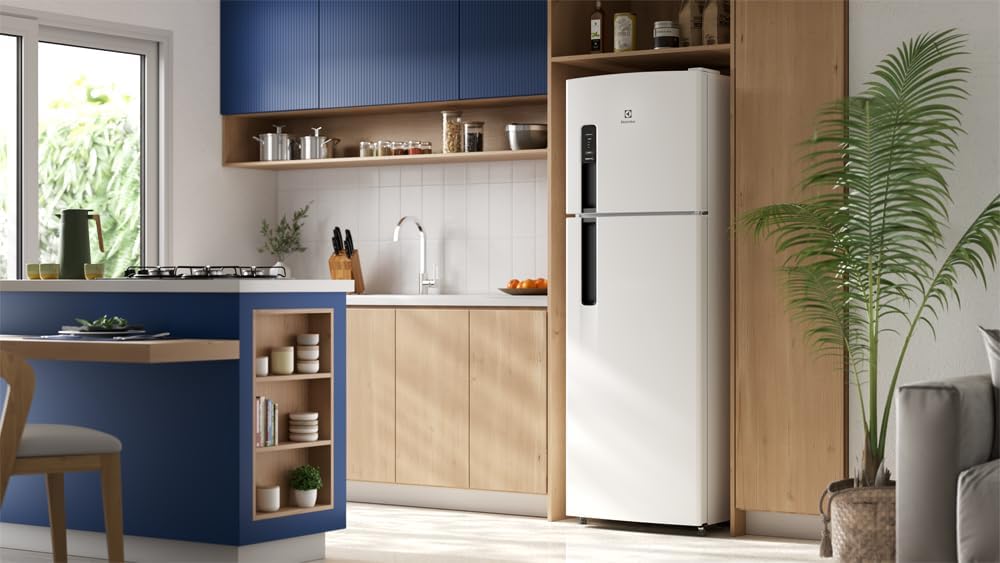 Electrolux Geladeira Electrolux Frost Free 380L AutoSense Duplex Branca TF41