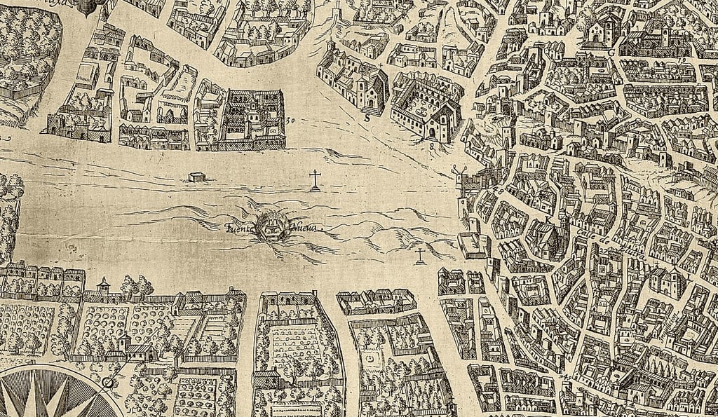 Antigua explanada vacía del Campo del Triunfo en Granada.