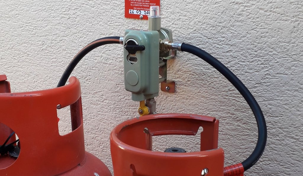 LPG bottle gas engineer Chulmleigh in North Devon