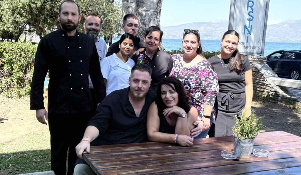 καλο φθινόπωρο απο την ομάδα του Μυρσίνη