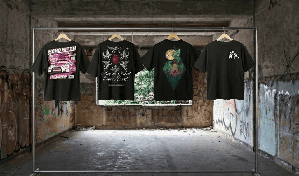Camisas negras streetwear con diseños, exhibidaseen un entorno urbano con grafiti.