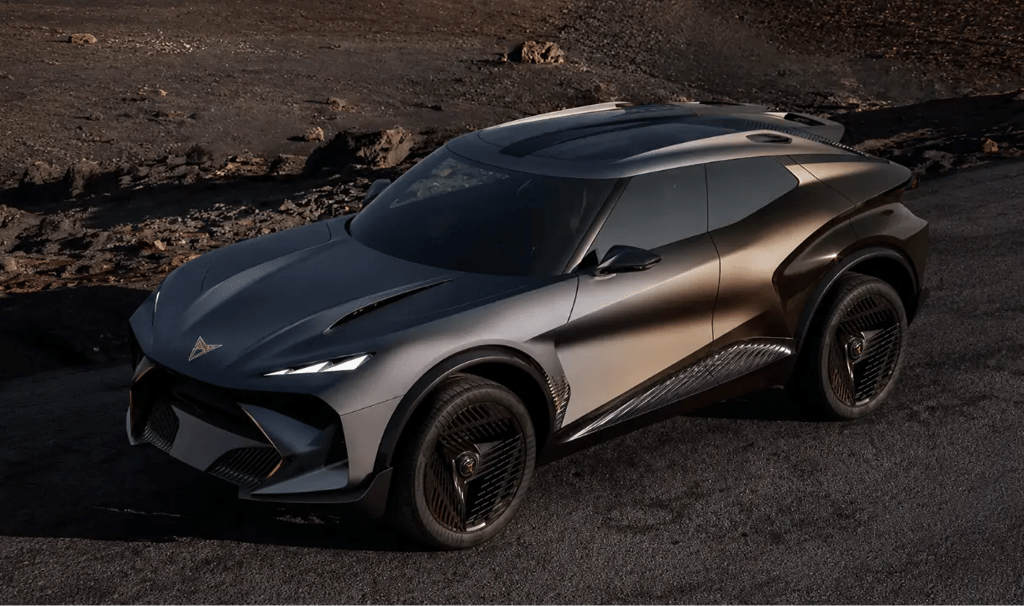 SUV elétrico futurista da Cupra em cenário escuro com visual esportivo.