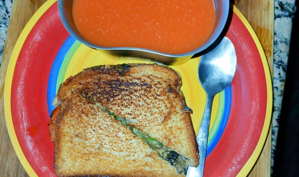mushroom grilled cheese and tomato soup 