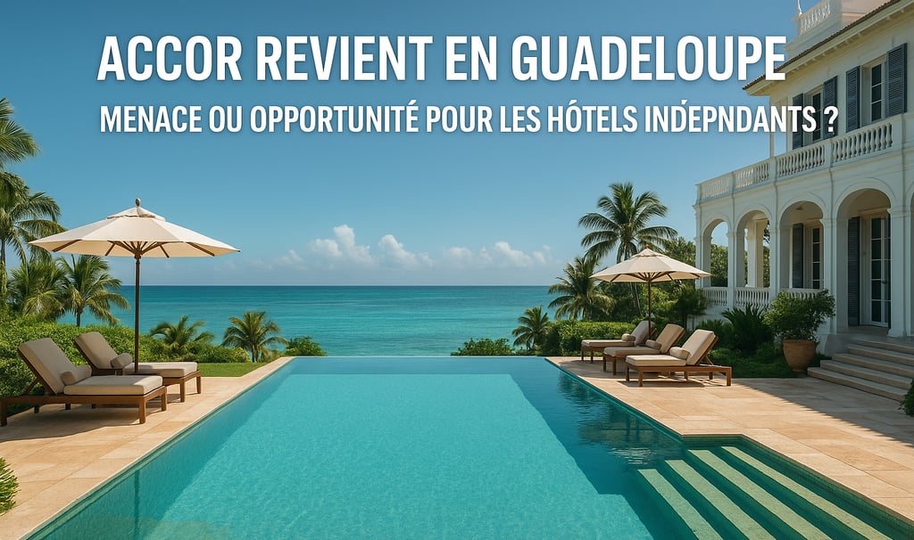 Vue panoramique d’un hôtel Signature en bord de mer, entre luxe discret, végétation tropicale et expérience immersive.