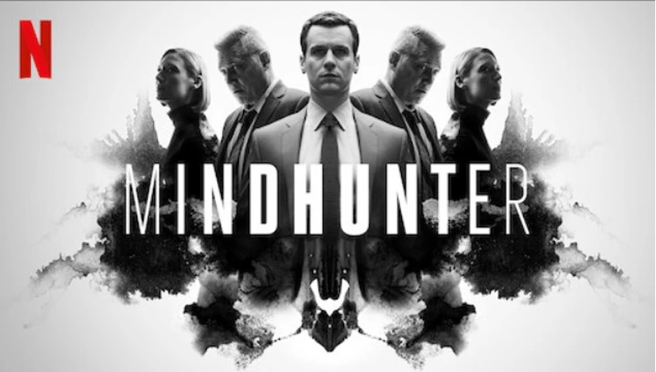 Les 3 personnages de Mindhunter, Holder est au centre.