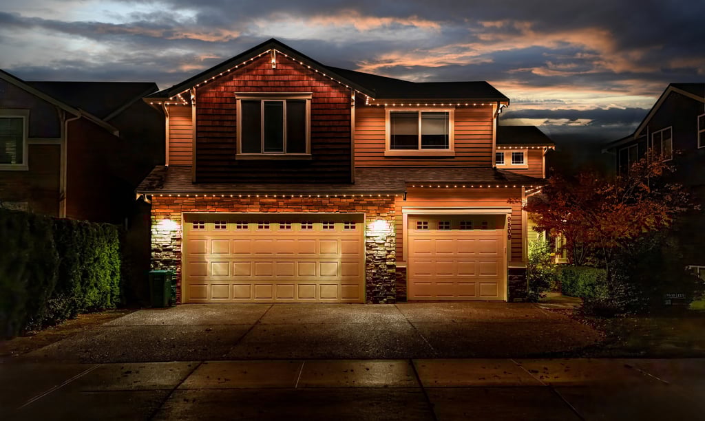 Exterior christmas lights  photo of a house  installation