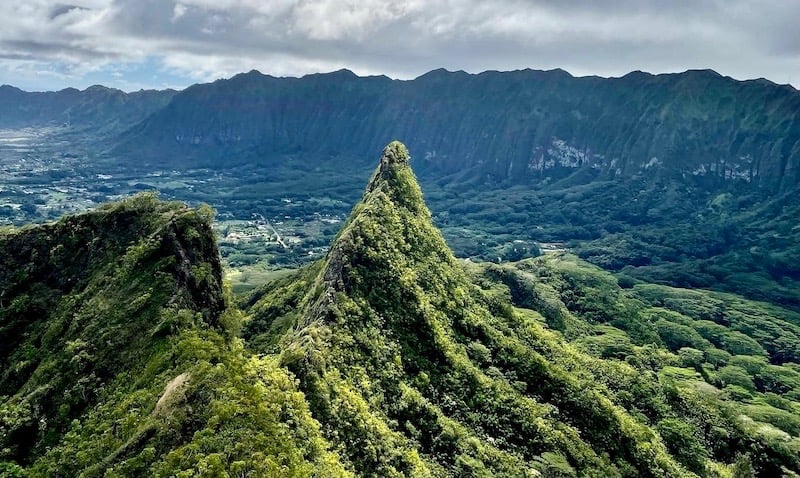 Three Peaks Hike Olomana Trail O'ahu Hawai'i