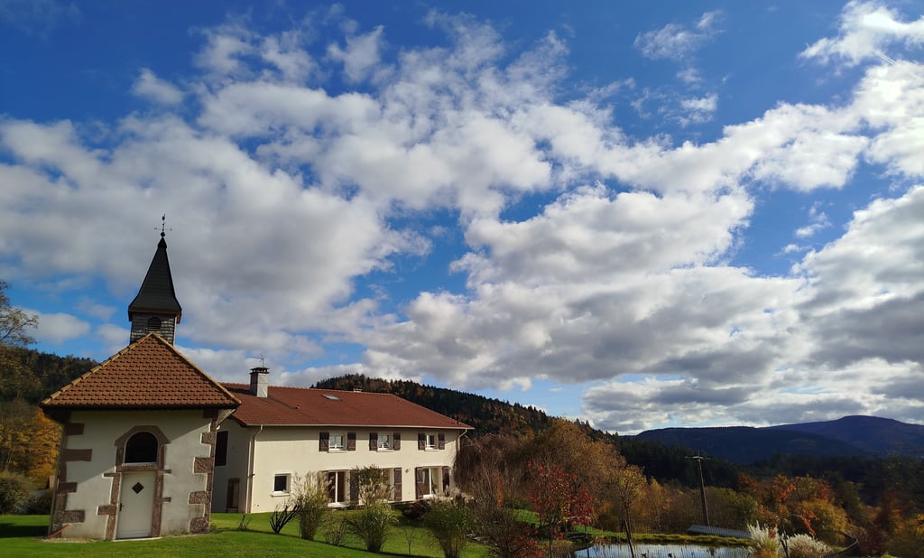 Ensemble de la propriété depuis l'arrière