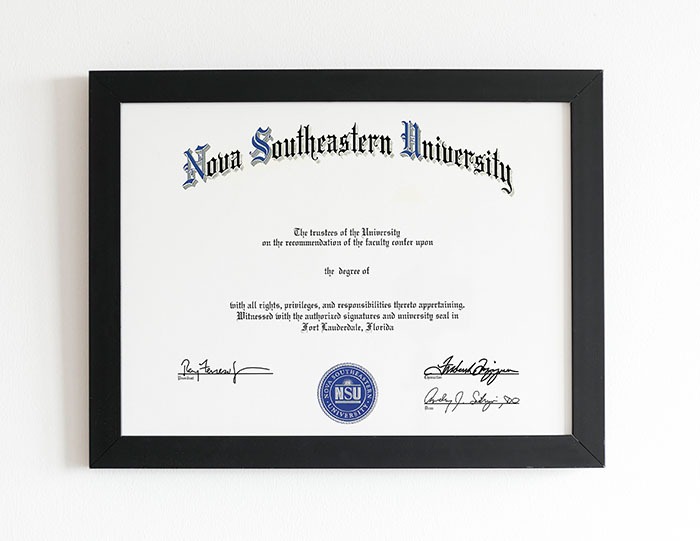Gag Gifts Charm of Fake Diplomas